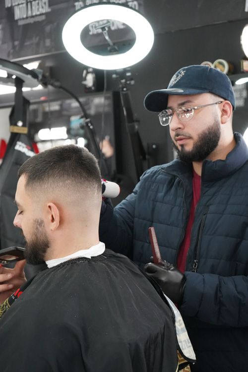 Made-Men-Barbershop_houston-hair-cut-gallery-076