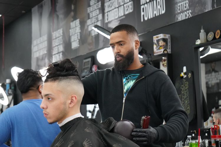 Made-Men-Barbershop_houston-hair-cut-gallery-041