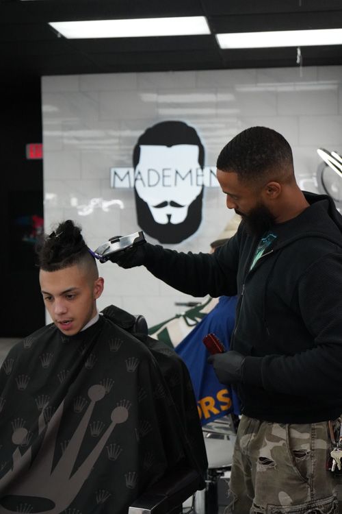 Made-Men-Barbershop_houston-hair-cut-gallery-025