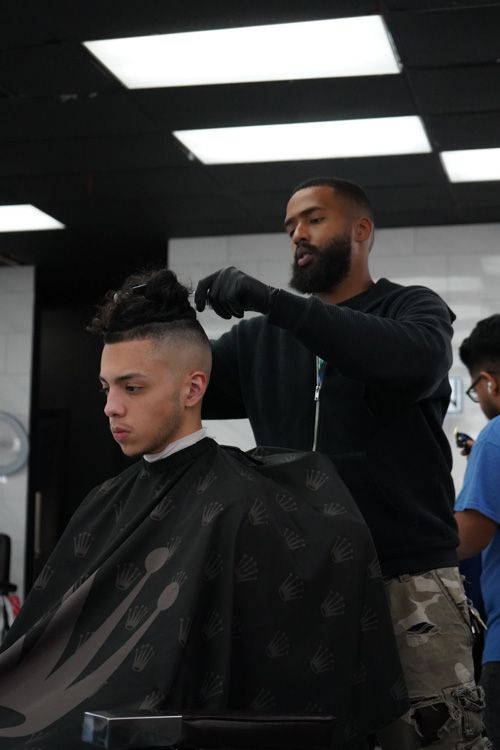 Made-Men-Barbershop_houston-hair-cut-gallery-022