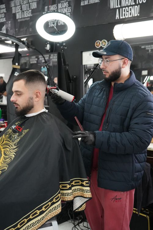 Made-Men-Barbershop_houston-hair-cut-gallery-064